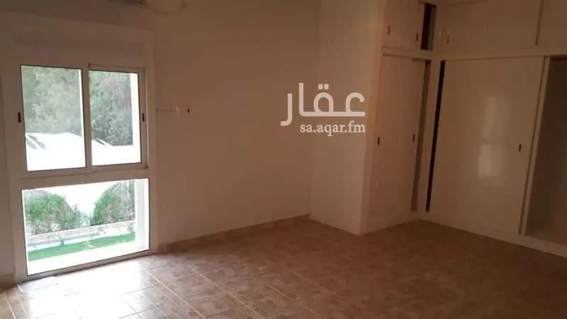 فيلا 10 غرف في العدل 6