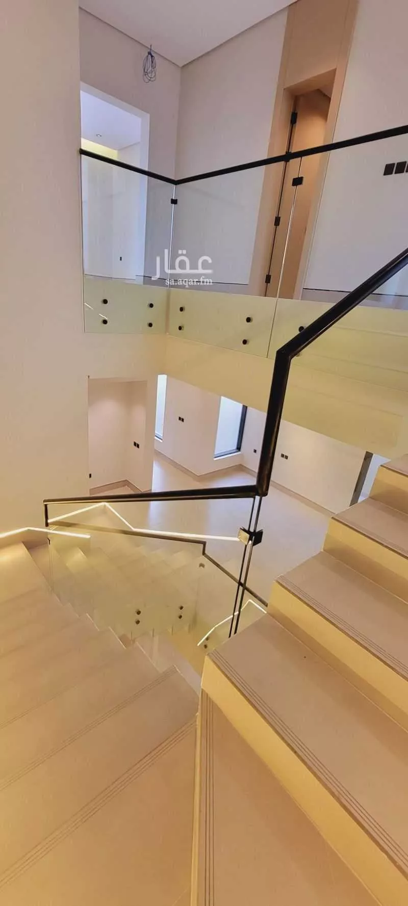 فيلا 4 غرف في الشعلة 5