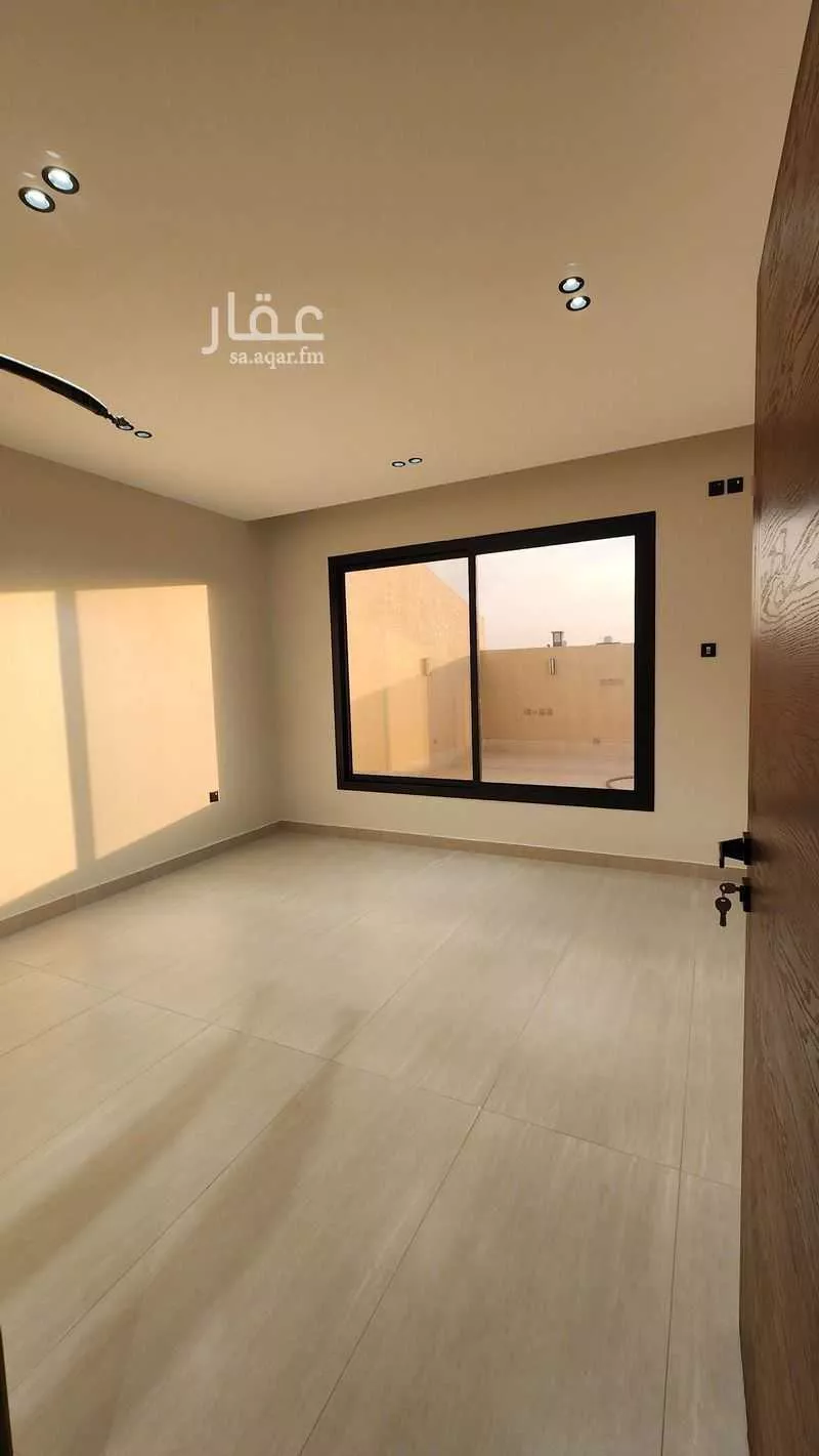 6 bedroom villa in Az Zomorod 19