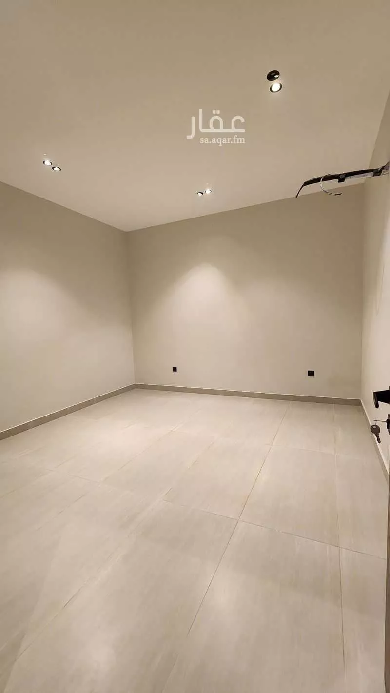 6 bedroom villa in Az Zomorod 3