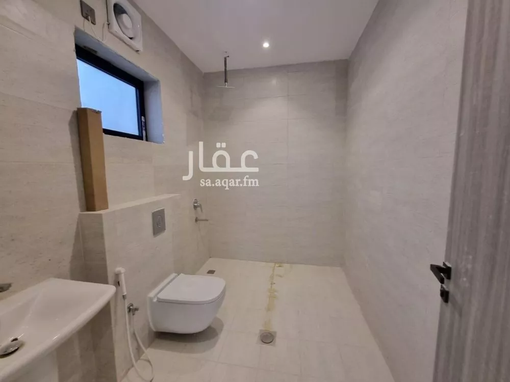 8 bedroom villa in Al Lulu 11
