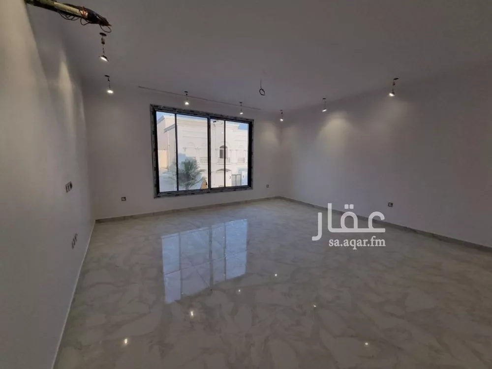 8 bedroom villa in Al Lulu 12