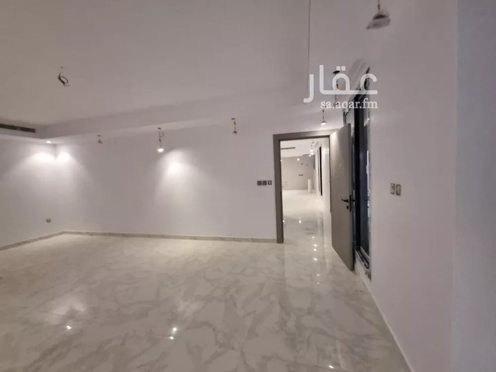 8 bedroom villa in Al Lulu 6
