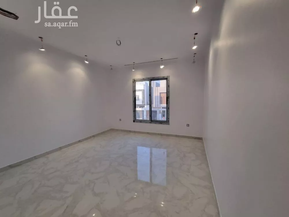 8 bedroom villa in Al Lulu 7