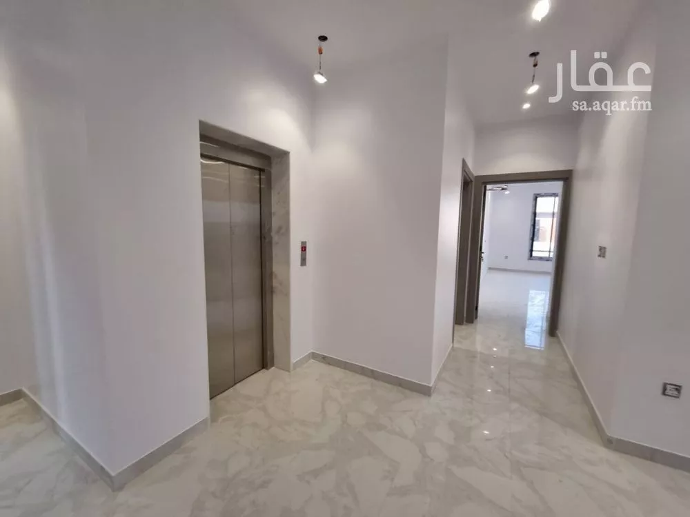 8 bedroom villa in Al Lulu 8