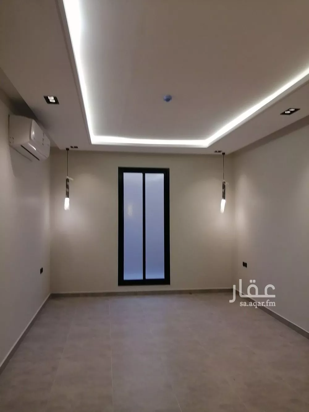 عمارة 962 م² في الضباط 12