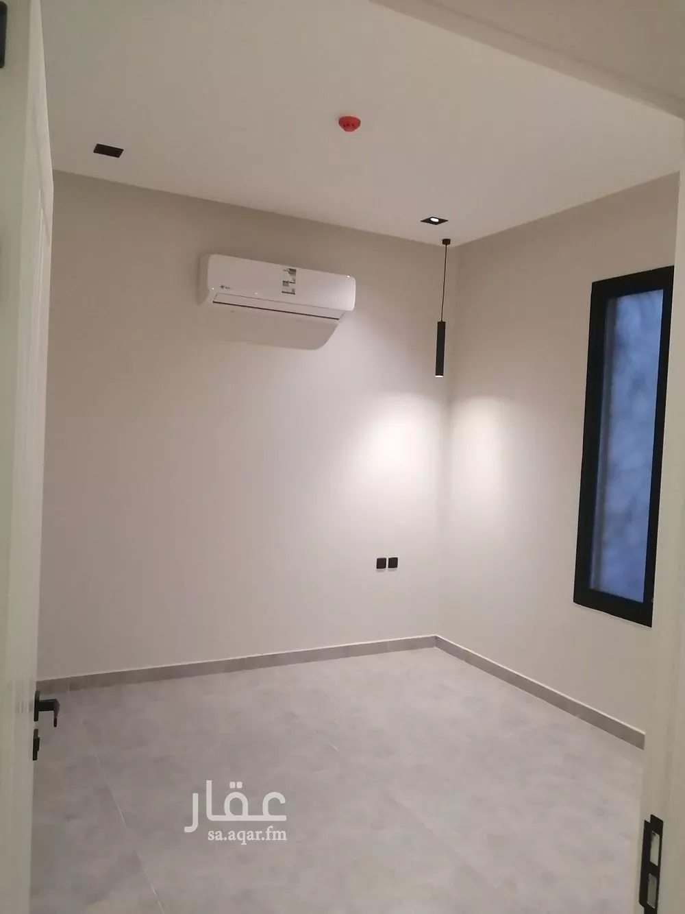 عمارة 962 م² في الضباط 23
