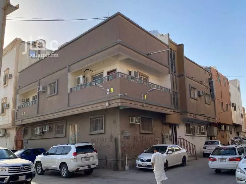 عمارة 272 م² في جرير 4