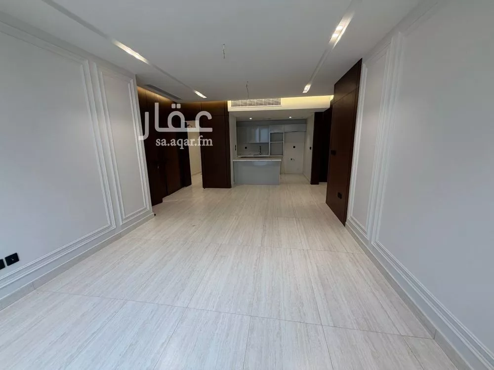 4 bedroom apartment in Al Rawdah 3