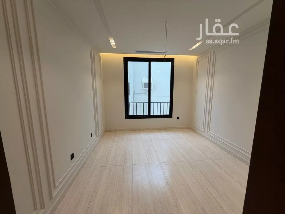 4 bedroom apartment in Al Rawdah 9