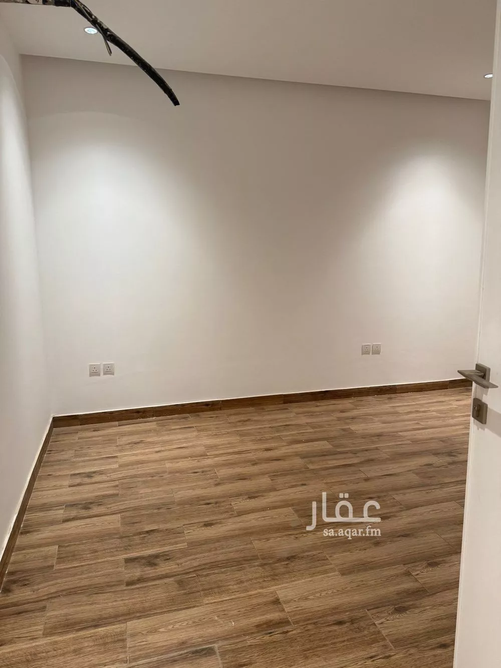 فيلا 5 غرف في الزمرد 17