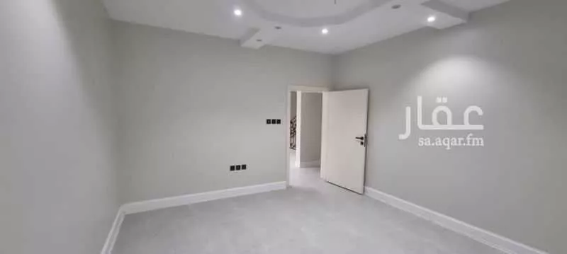 5 bedroom duplex in Al Yaqout 12