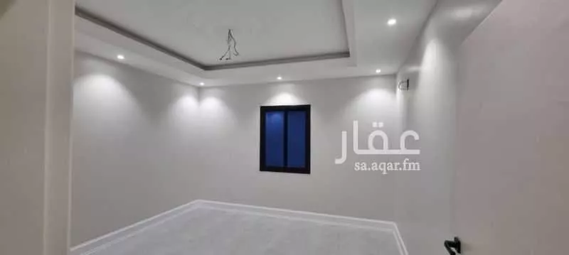 5 bedroom duplex in Al Yaqout 16