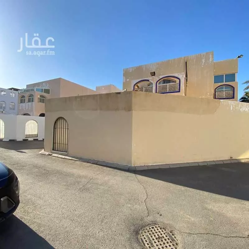 4 bedroom villa in Al Salamah 5