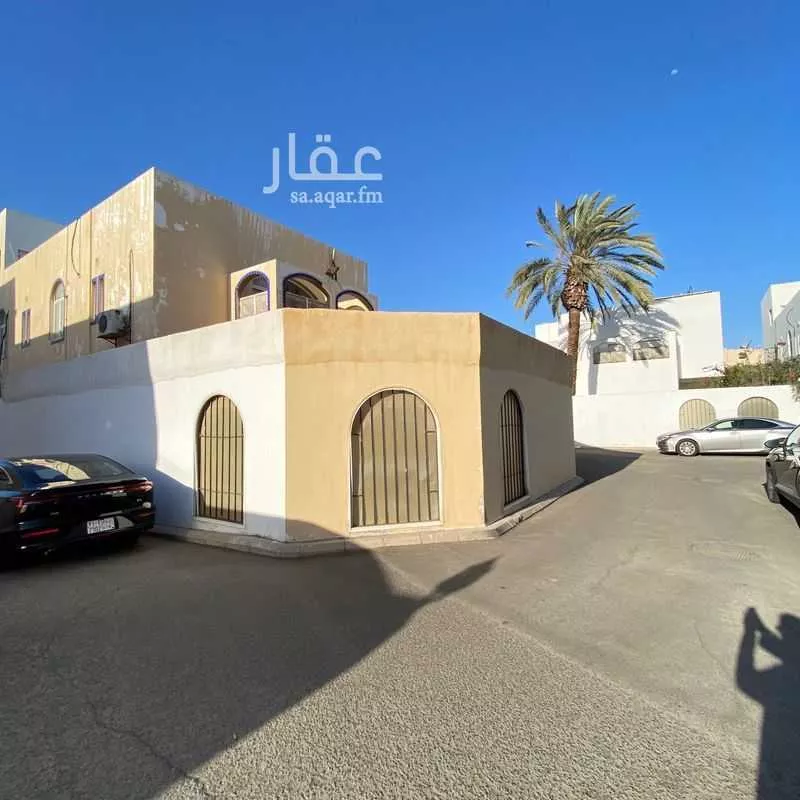 4 bedroom villa in Al Salamah 7
