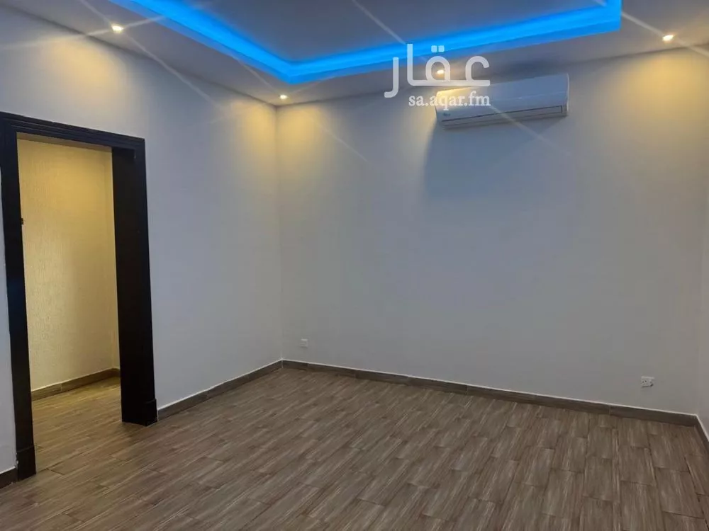 2 bedroom floor in Al Qairawan 13