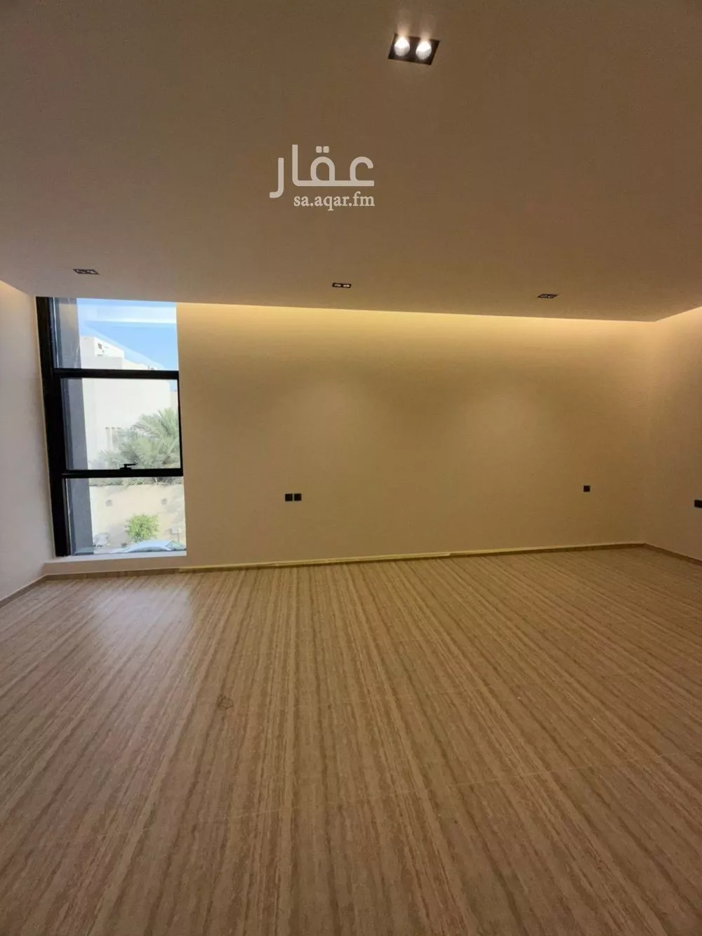 فيلا 5 غرف في النرجس 4