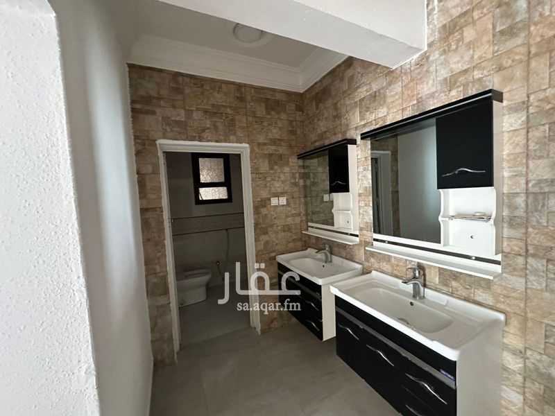 4 bedroom floor in Al Rabwa 2