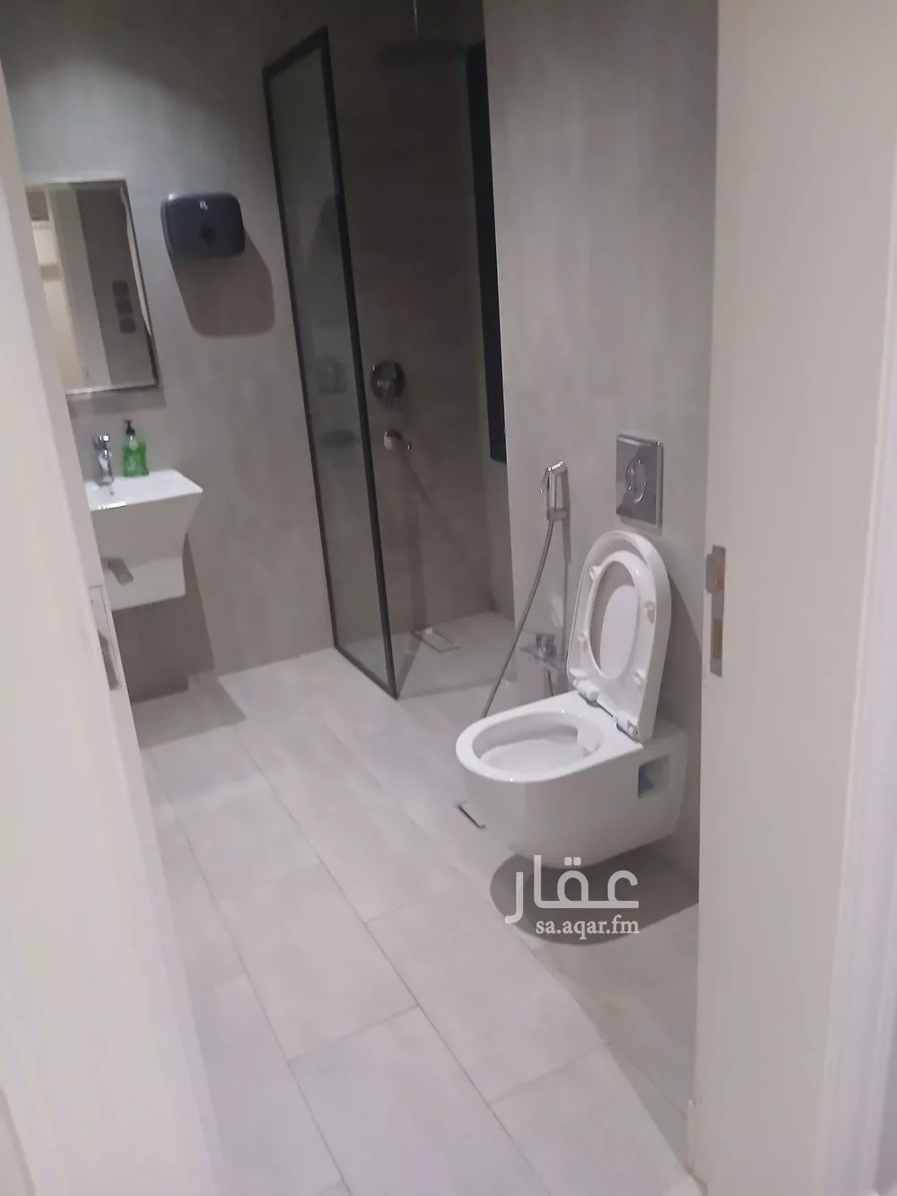 3 bedroom apartment in Al Malqa 10
