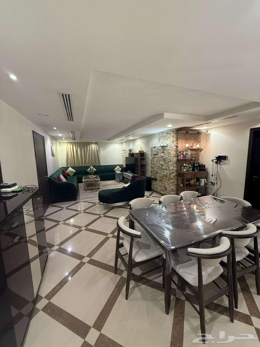 8 bedroom villa in Al Rabie 15