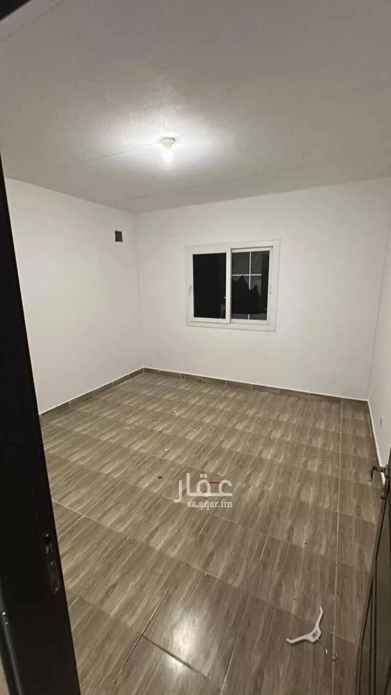 فيلا 5 غرف في العارض 4