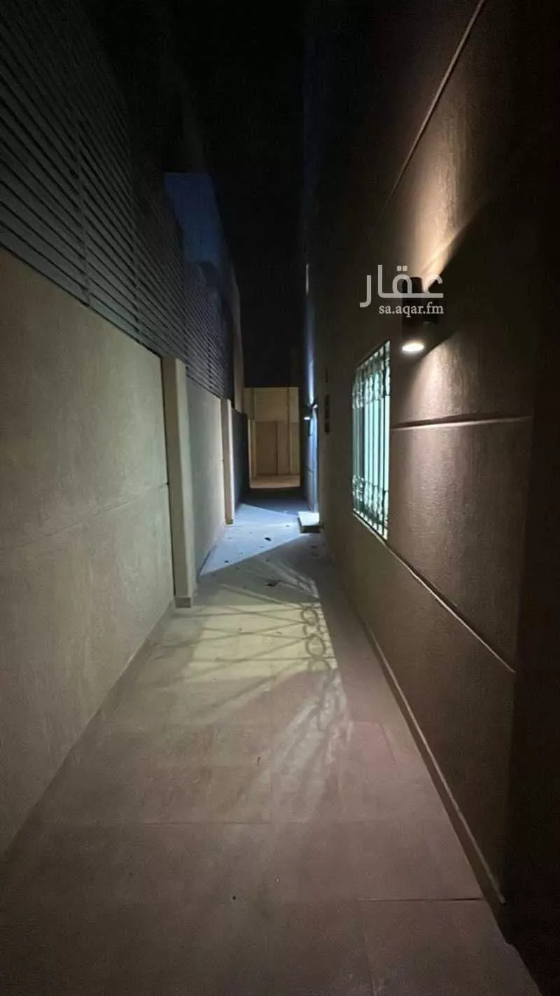 فيلا 5 غرف في العارض 9