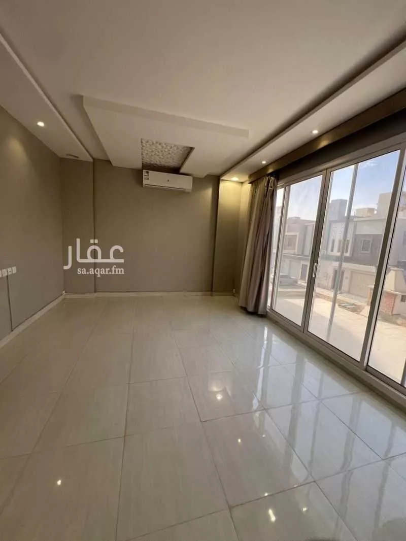 فيلا 7 غرف في الشرق 3