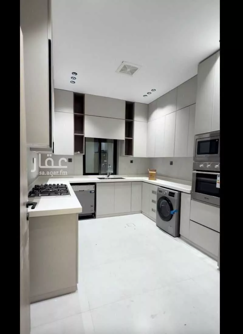3 bedroom apartment in Al Salamah 4