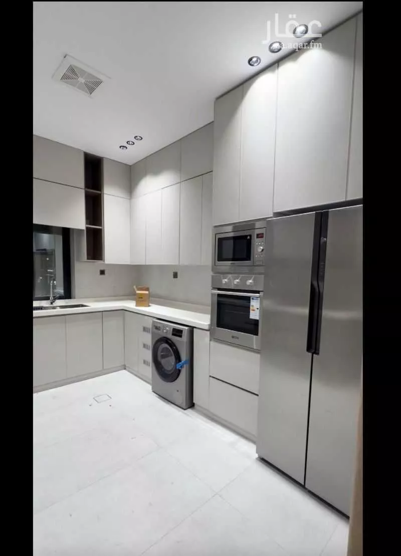 3 bedroom apartment in Al Salamah 5