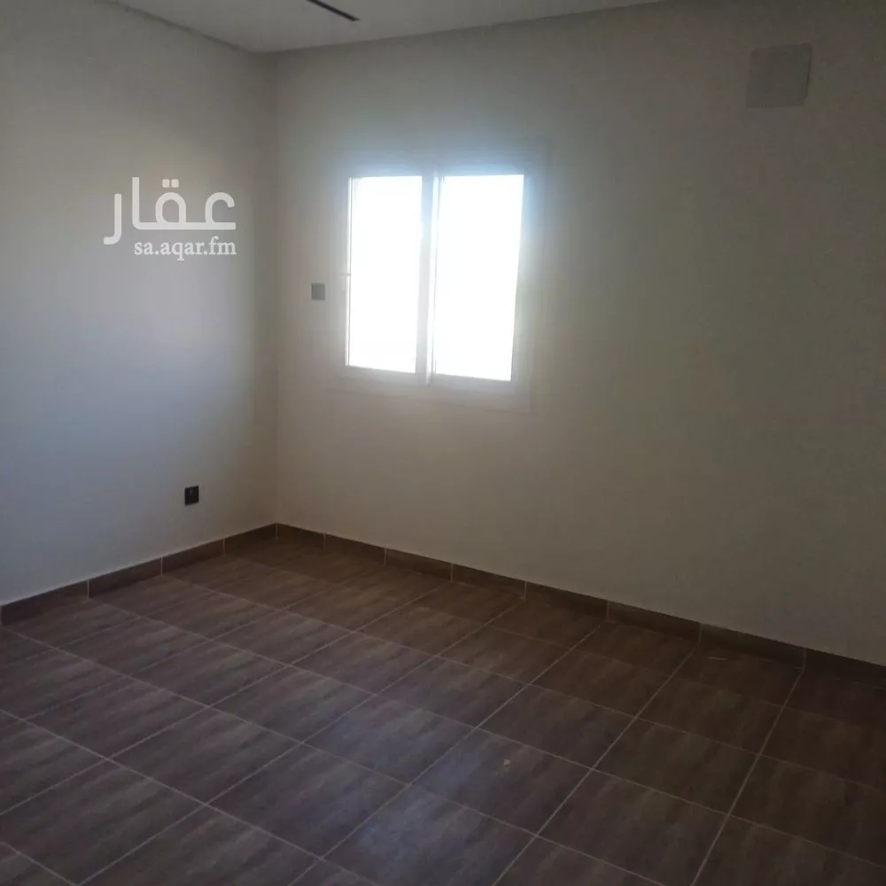 فيلا 5 غرف في النرجس 12