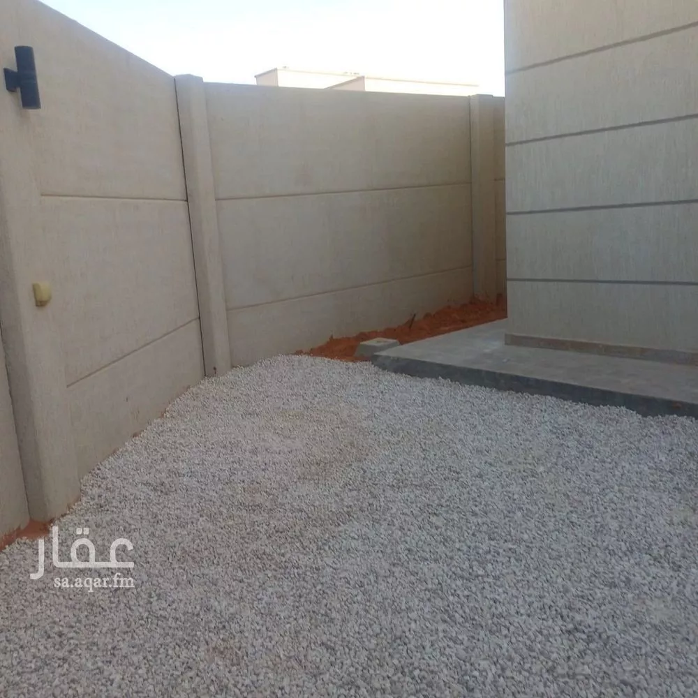 فيلا 5 غرف في النرجس 20