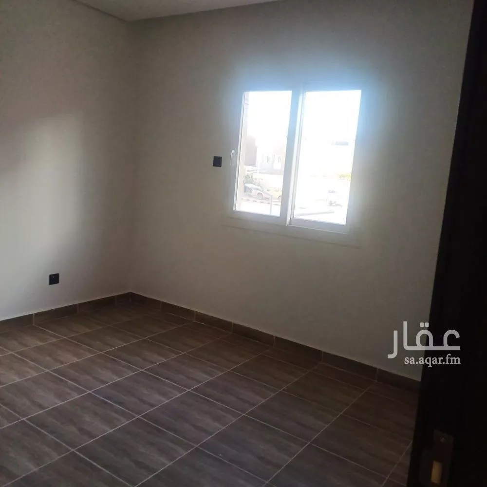 فيلا 5 غرف في النرجس 21