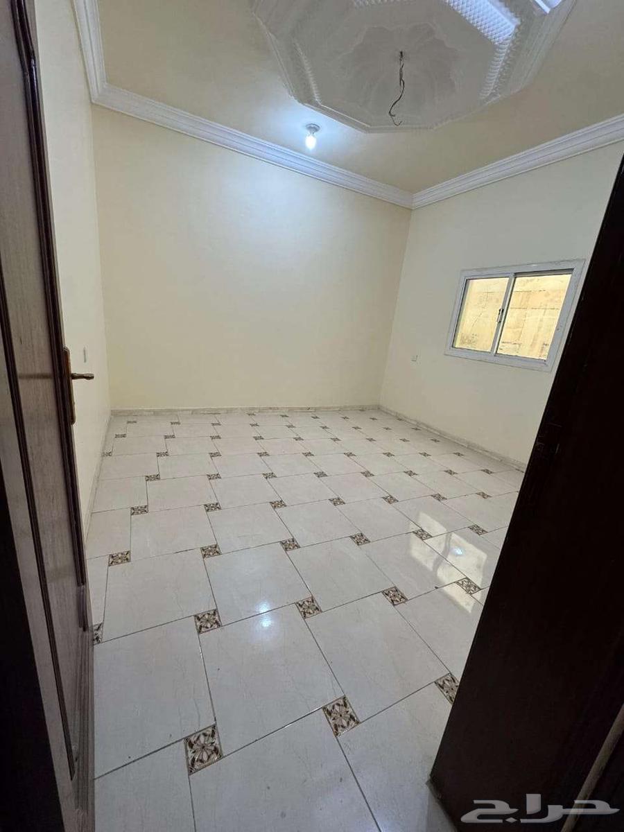 3 bedroom apartment in Muraykh 9