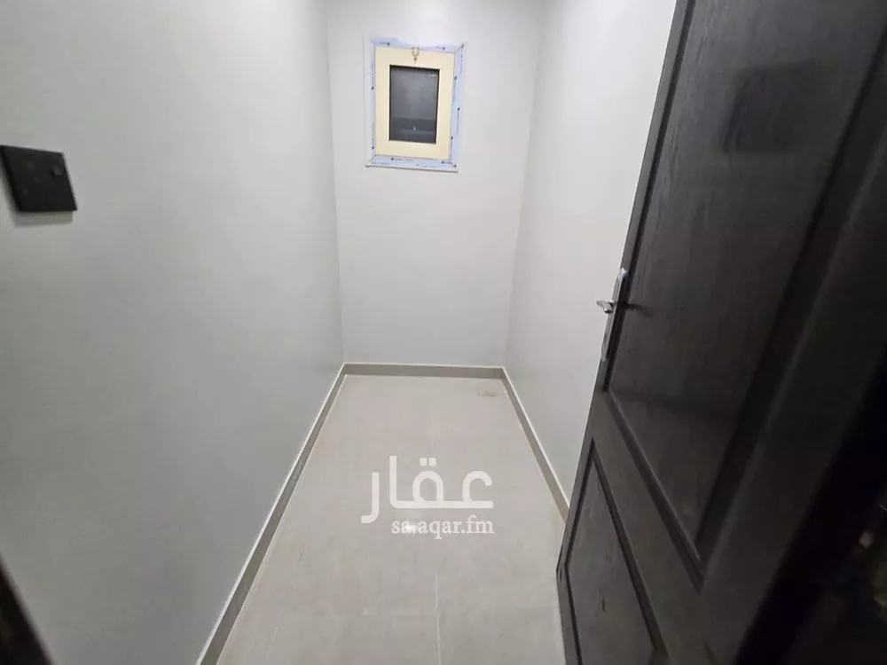 شقة 5 غرف في الشعلة 10