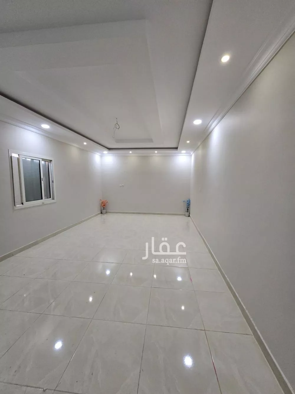 شقة 5 غرف في ضاحية الملك فهد 3