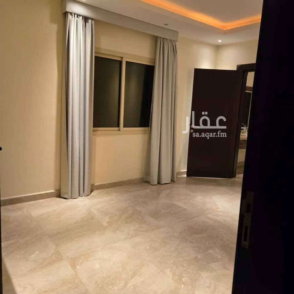 6 bedroom villa in Al Malqa 13