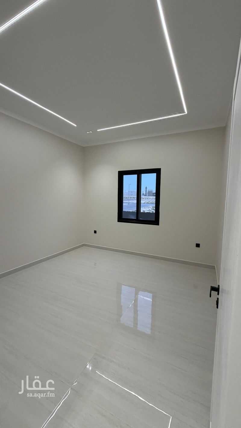 4 bedroom apartment in Taibah, Eastern Province 13