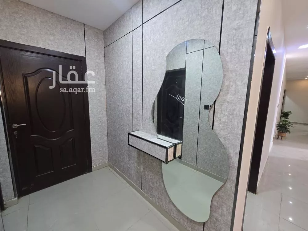 5 bedroom apartment in Dahiat King Fahd 20