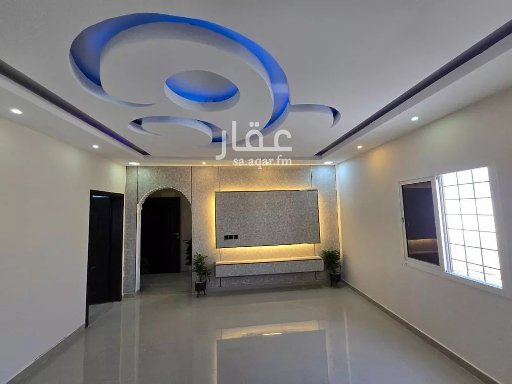 5 bedroom apartment in Dahiat King Fahd 25
