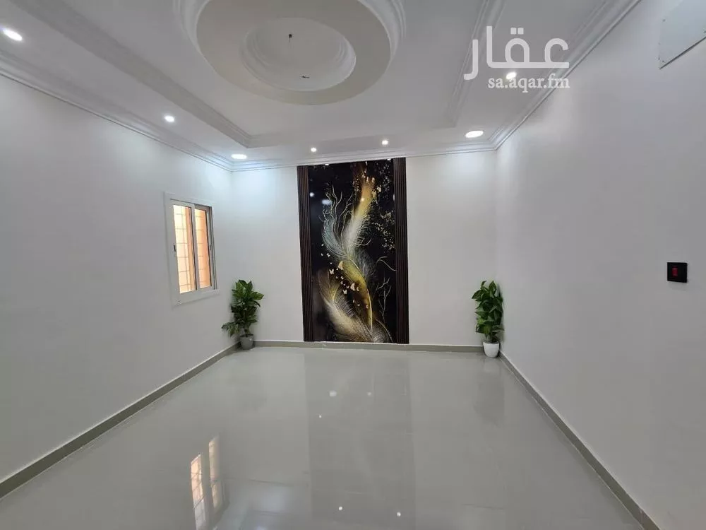 5 bedroom apartment in Dahiat King Fahd 4