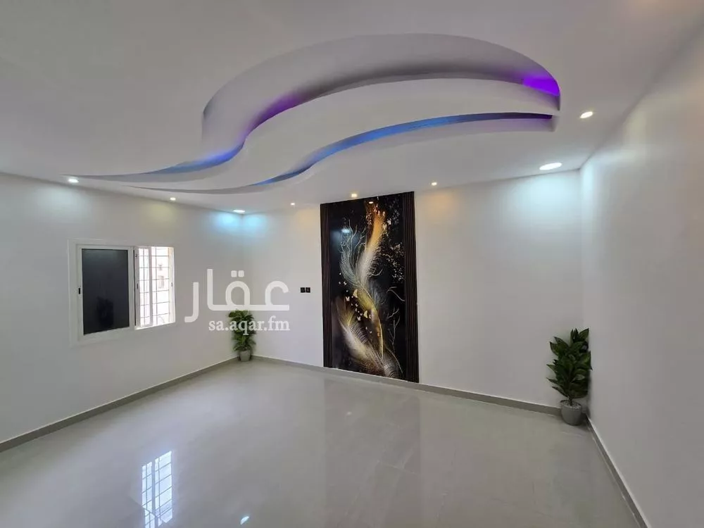 5 bedroom apartment in Dahiat King Fahd 10