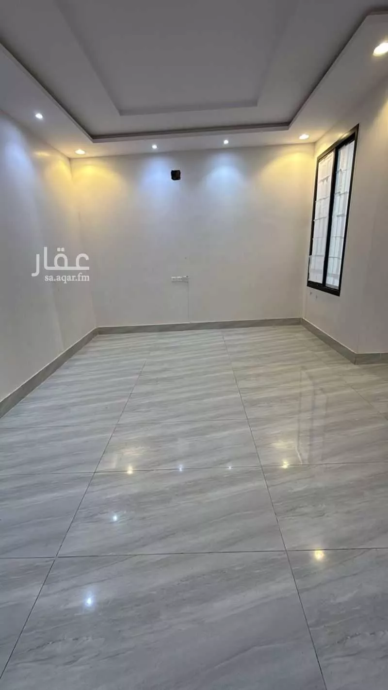 فيلا 4 غرف في بدر 7