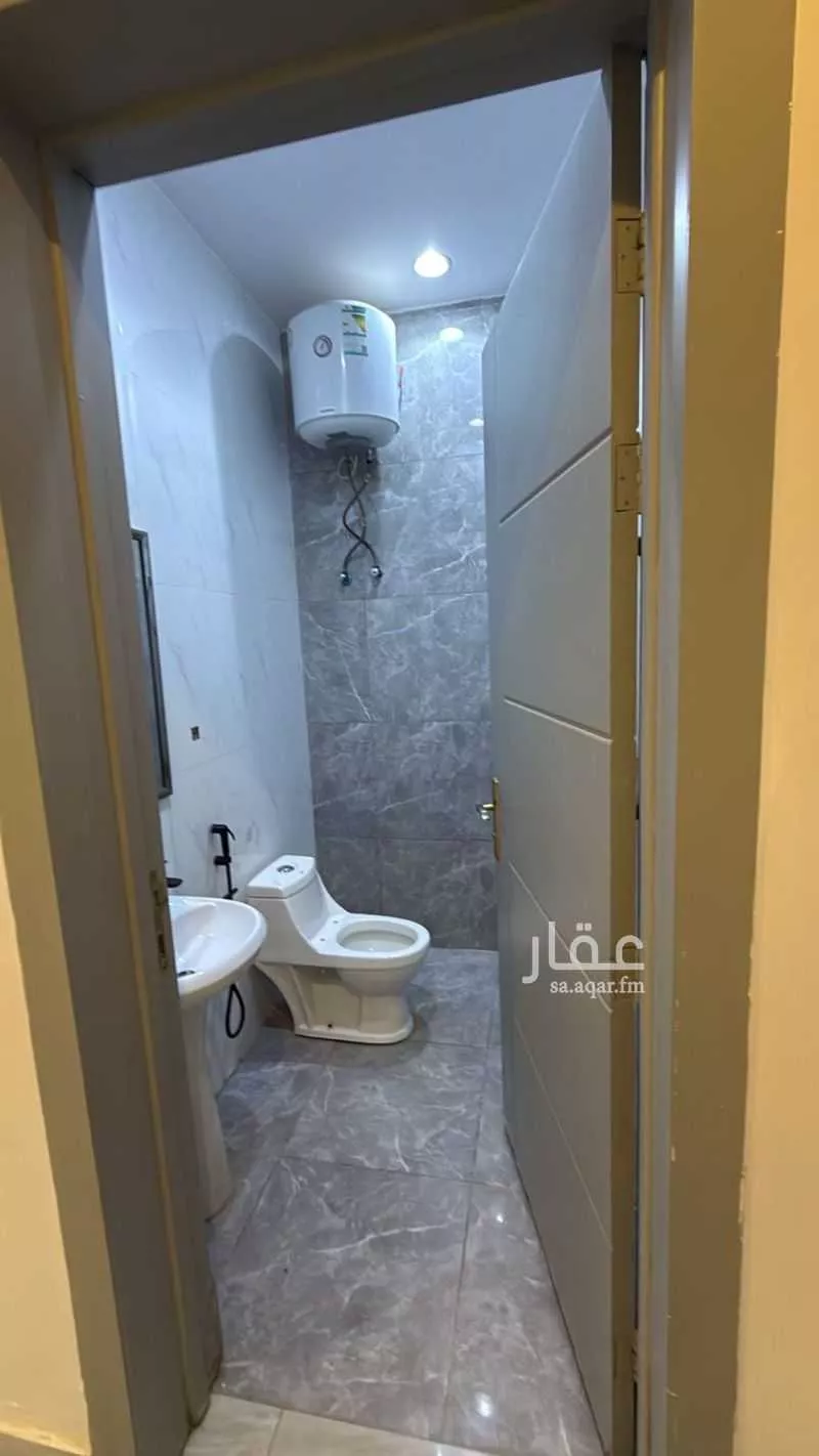 فيلا 4 غرف في بدر 10