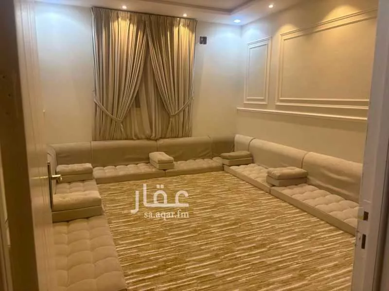 فيلا 7 غرف في بدر 5