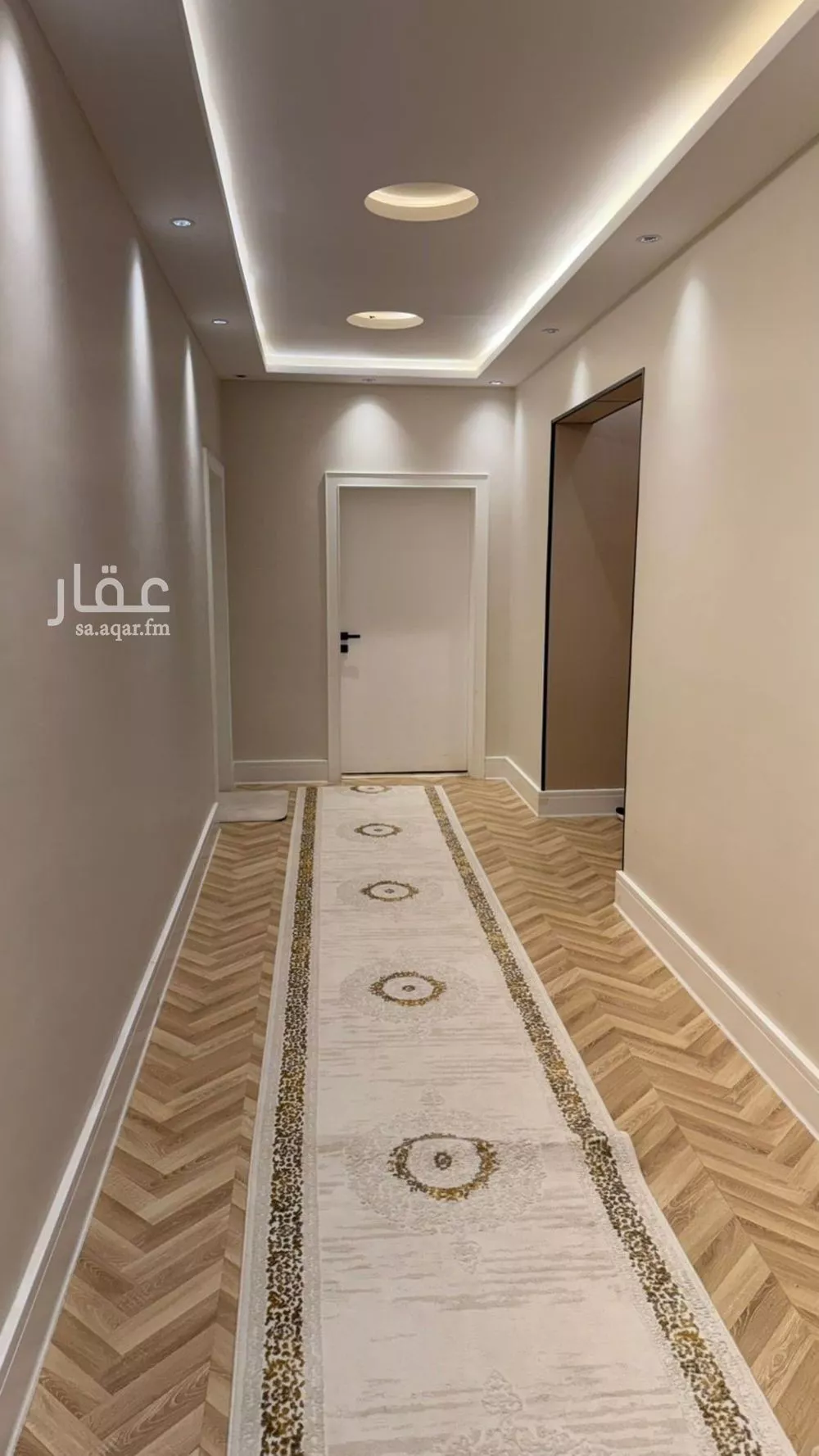 فيلا 4 غرف في الملقا 16