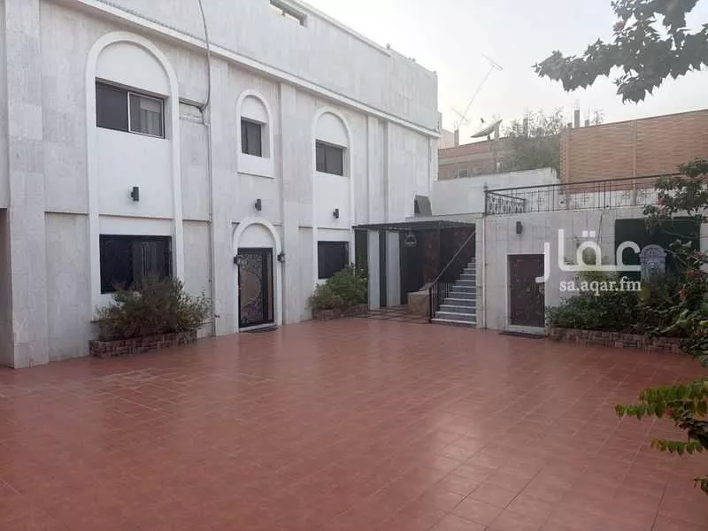 فيلا 7 غرف في الزاهر 2