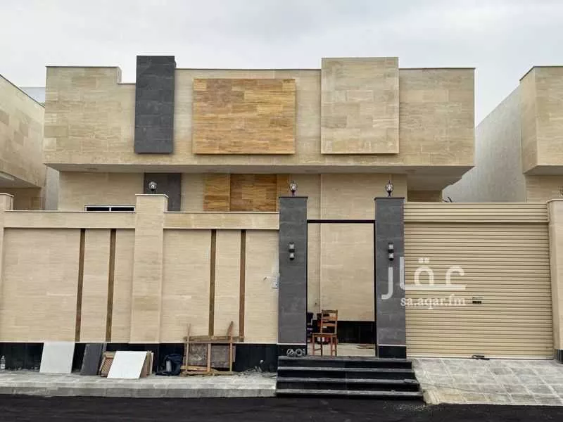 5 bedroom villa in Al Mahjar 3
