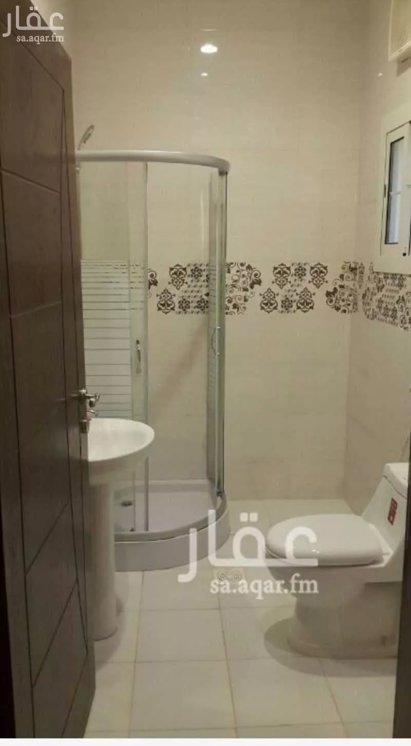 6 bedroom villa in Al Amwaj 6