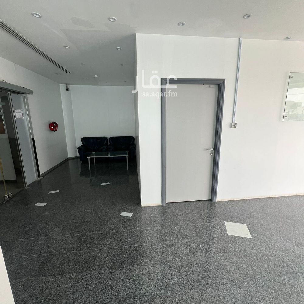 20 bedroom building in Granada, Riyadh 9