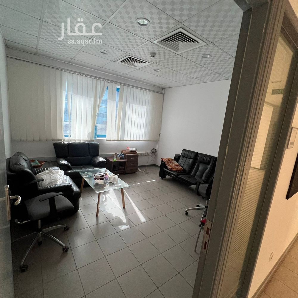 20 bedroom building in Granada, Riyadh 22